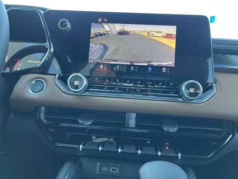 New 2026 GMC Canyon AT4 w/ Technology Plus Package image 6