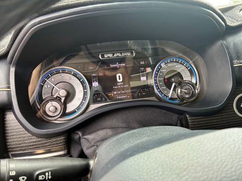 Used 2019 RAM 1500 Limited AWD/4WD image 10
