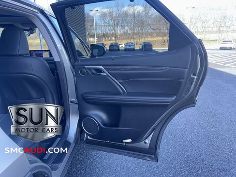 Used 2017 Lexus RX 450h AWD image 9