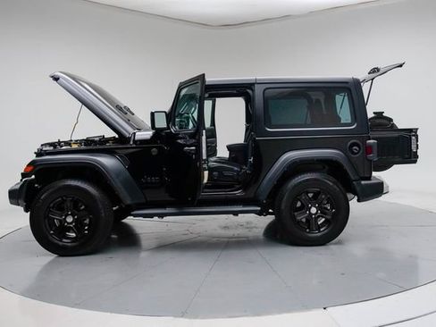 Used 2022 Jeep Wrangler Sport AWD/4WD image 18