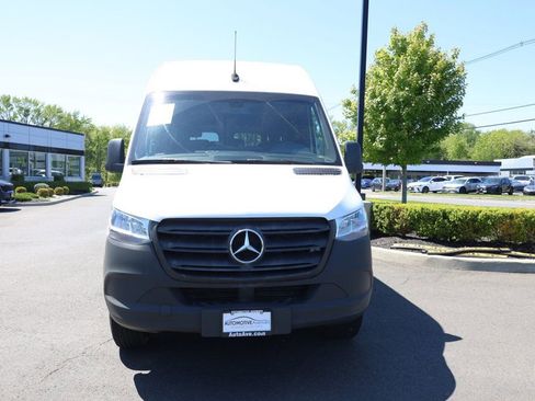 Used 2019 Mercedes-Benz Sprinter 2500 w/ Driver Convenience Package image 8