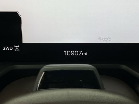 Certified 2025 GMC Acadia Denali w/ Super Cruise Package AWD/4WD image 18
