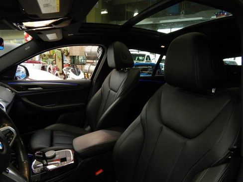 Used 2023 BMW X4 xDrive30i w/ Premium Enhanced Package image 18