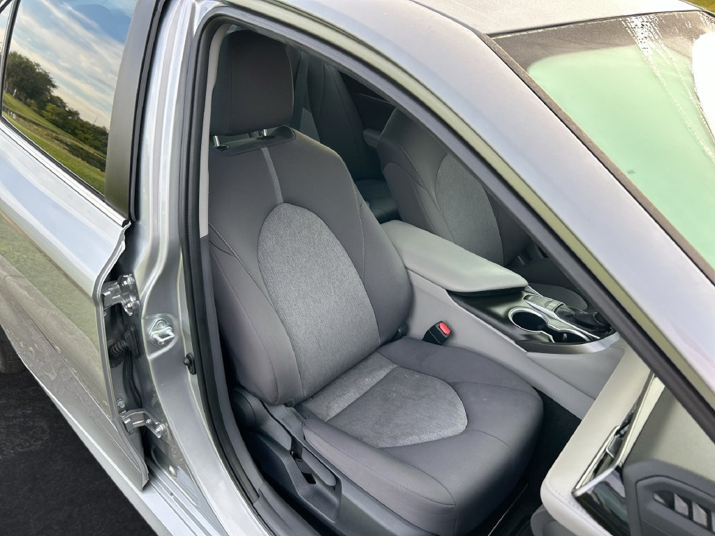 Used 2023 Toyota Camry LE FWD image 30