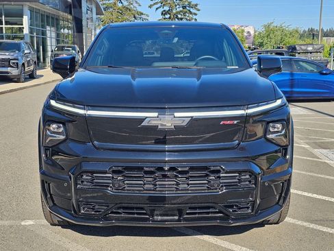 Used 2025 Chevrolet Silverado EV RST AWD/4WD image 8
