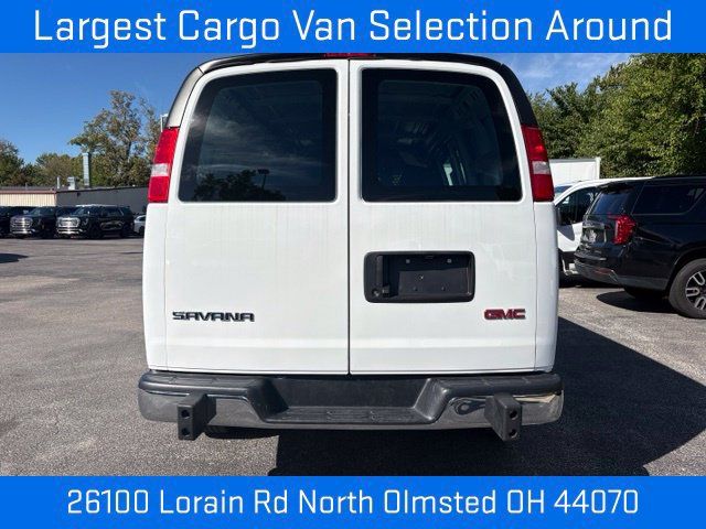 Used 2025 GMC Savana 2500 w/ Driver Convenience Package RWD image 4