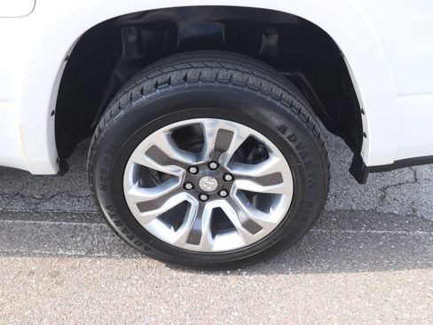 Used 2019 RAM 1500 Limited AWD/4WD image 16