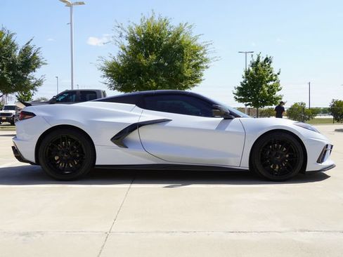 Used 2024 Chevrolet Corvette Stingray Convertible w/ 1LT RWD image 10