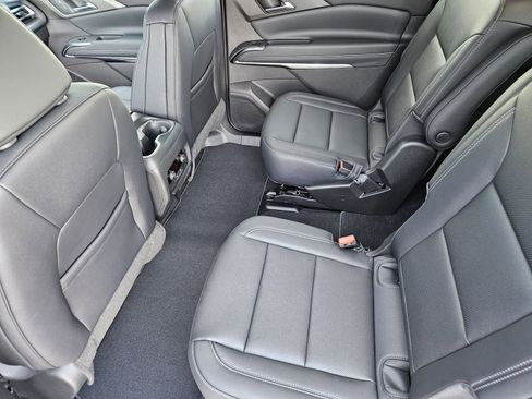New 2026 Chevrolet Traverse LT FWD image 26