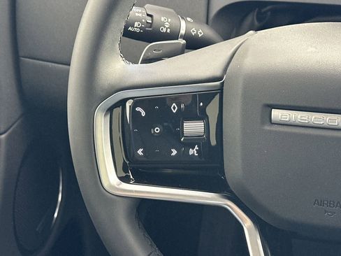 Certified 2025 Land Rover Discovery Sport S image 15