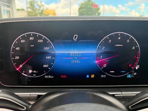 Used 2024 Mercedes-Benz GLE 350 4MATIC image 19