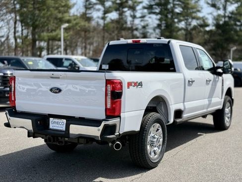 New 2025 Ford F350 Lariat w/ Lariat Ultimate Package image 4