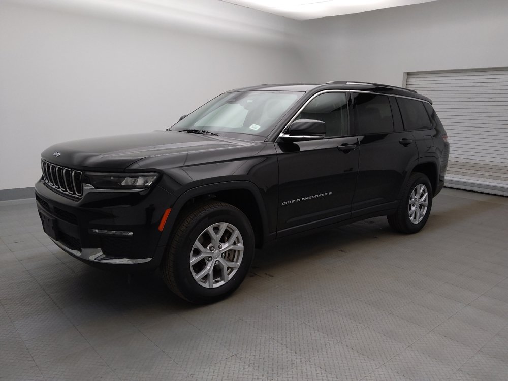 Used 2023 Jeep Grand Cherokee L Limited AWD/4WD image 2
