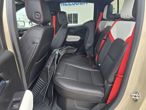 Used 2023 GMC Canyon AT4X w/ Edition 1 image 11