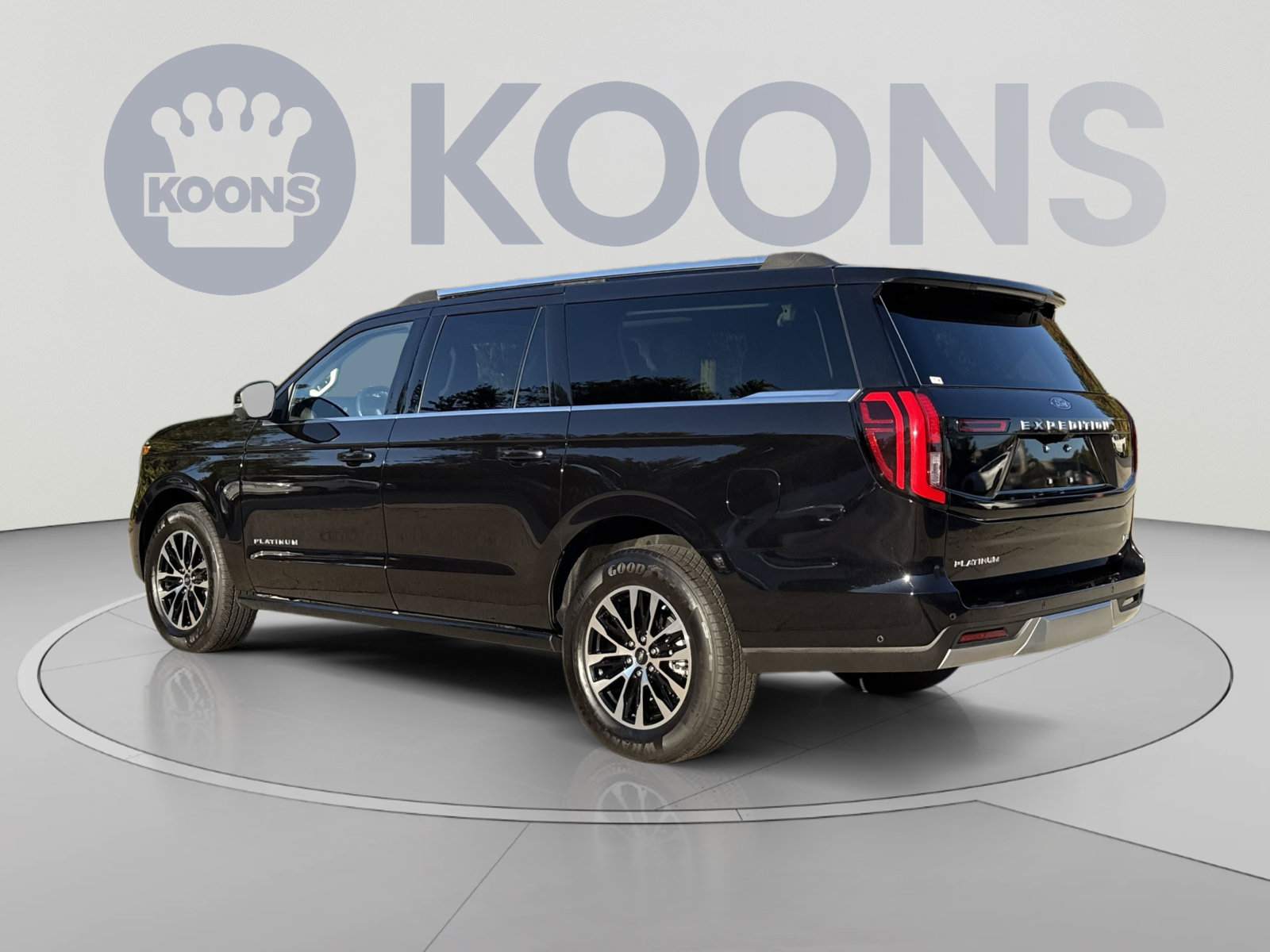 Used 2025 Ford Expedition Max Platinum AWD/4WD image 4