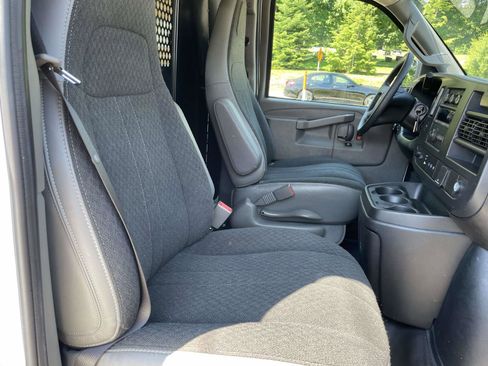 Used 2024 GMC Savana 2500 w/ Driver Convenience Package RWD image 19