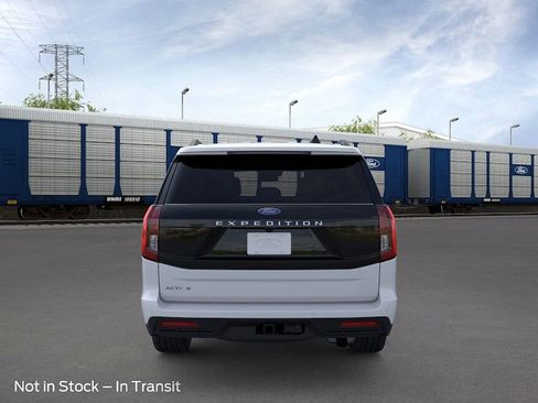 New 2026 Ford Expedition Active AWD/4WD image 5