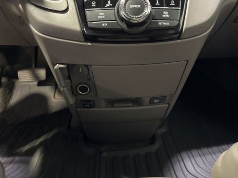 Used 2014 Honda Odyssey EX-L image 21