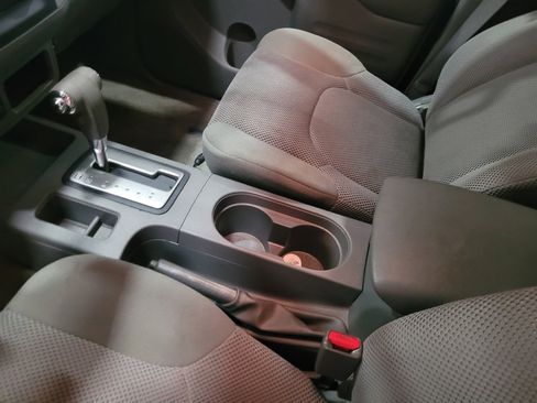 Used 2018 Nissan Frontier SV image 26