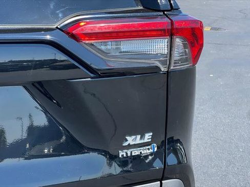 Certified 2022 Toyota RAV4 XLE Premium image 29