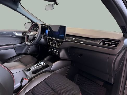 Used 2025 Ford Escape ST-Line w/ Tech Pack #1 AWD/4WD image 10