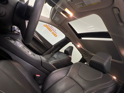 Used 2023 INFINITI QX60 Luxe w/ Cargo Package FWD image 19