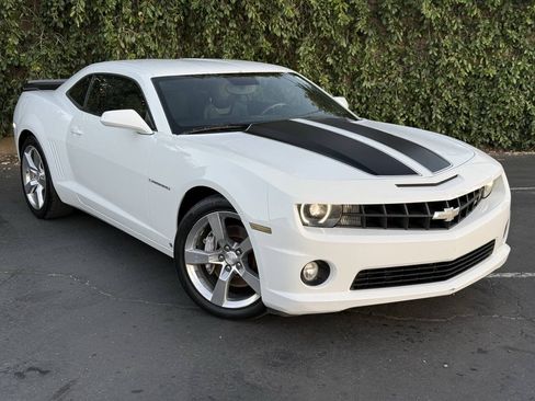 Used 2010 Chevrolet Camaro SS w/ RS Package RWD image 2