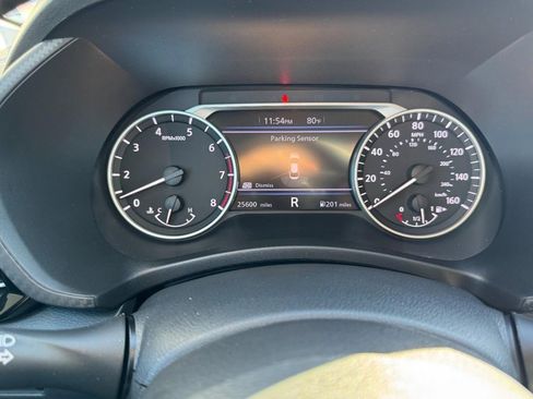 Used 2024 Nissan Sentra SR w/ SR Premium Package image 23