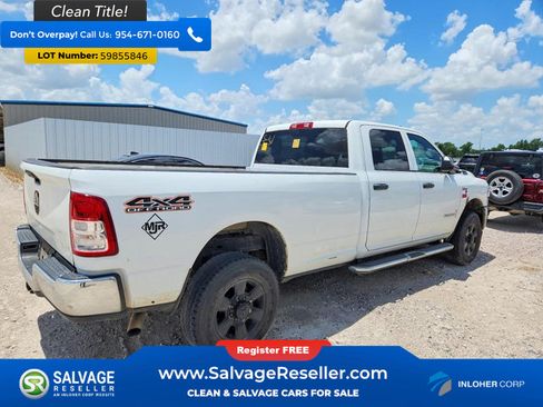 Used 2022 RAM 2500 Tradesman w/ Chrome Appearance Group AWD/4WD image 4