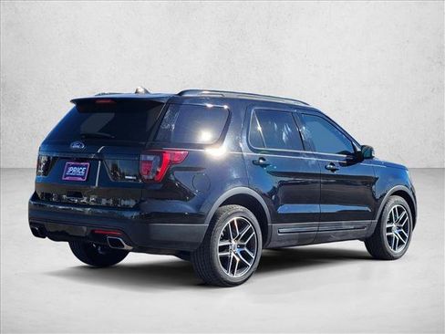 Used 2017 Ford Explorer Sport w/ Equipment Group 401A image 5