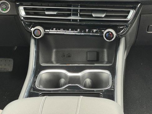 New 2026 Chevrolet Traverse LT w/ Midnight/Sport Edition image 10