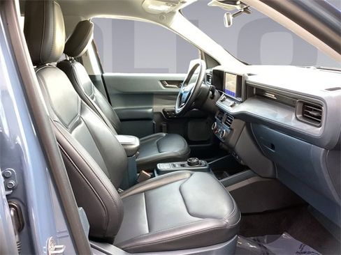 Certified 2024 Ford Maverick Lariat w/ Black Appearance Package image 17