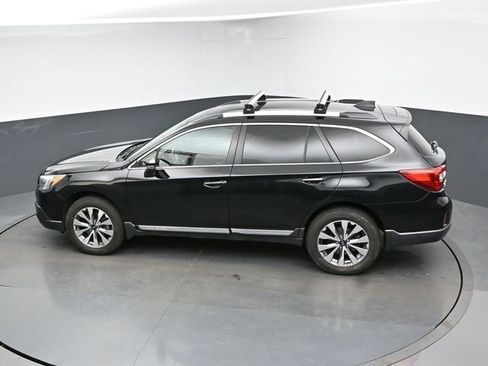 Used 2017 Subaru Outback 2.5i Touring w/ Popular Package #5A image 20