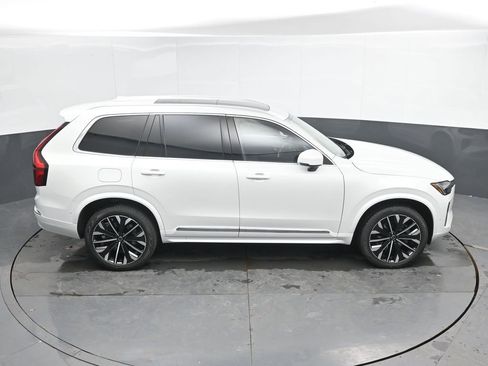 New 2026 Volvo XC90 B6 Plus w/ Protection Package image 28