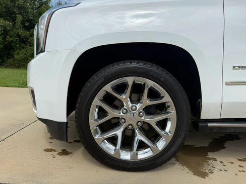 Used 2019 GMC Yukon XL Denali w/ Denali Ultimate Package AWD/4WD image 20