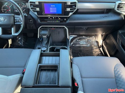 Used 2025 Toyota Tundra SR5 AWD/4WD image 16