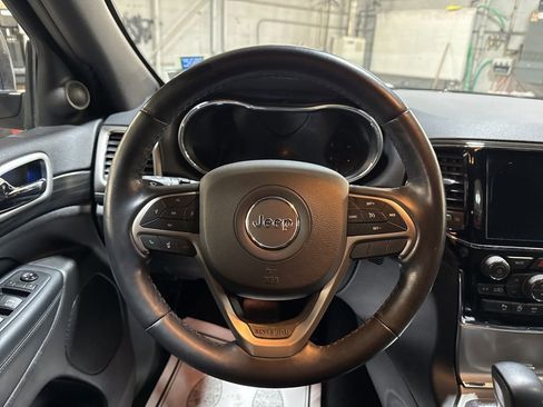 Certified 2020 Jeep Grand Cherokee Altitude image 16