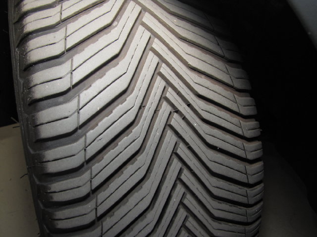 Used 2023 Volkswagen Tiguan SE R-Line FWD image 48