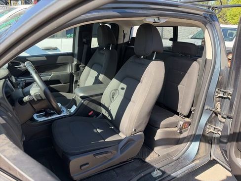 Used 2019 Chevrolet Colorado LT w/ LT Convenience Package image 12