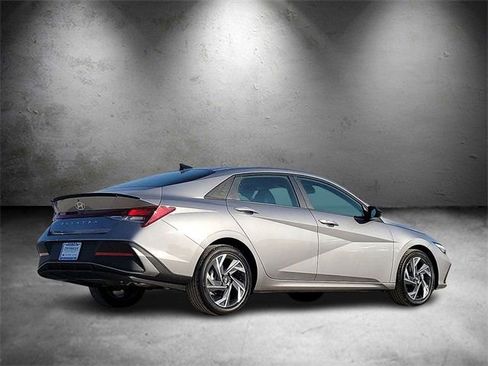 New 2025 Hyundai Elantra Sport w/ Cargo Package FWD image 3