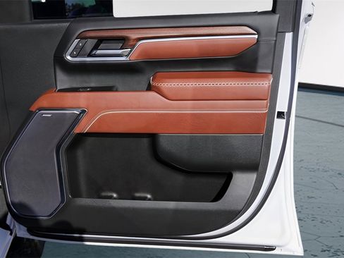 Certified 2025 GMC Sierra 2500 Denali Ultimate w/ Max Trailering Package image 31