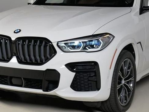 Used 2023 BMW X6 M50i w/ Executive Package image 2