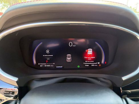 Used 2026 Acura MDX A-Spec image 13