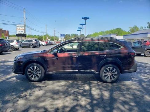 Used 2025 Subaru Outback Touring image 7
