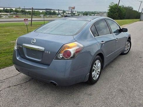 Used 2010 Nissan Altima Sedan FWD image 15