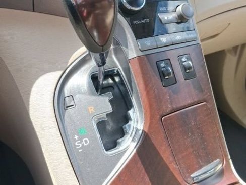 Used 2009 Toyota Venza AWD image 32