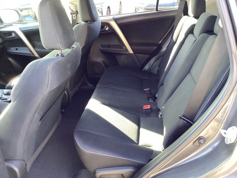 Used 2015 Toyota RAV4 XLE FWD image 13