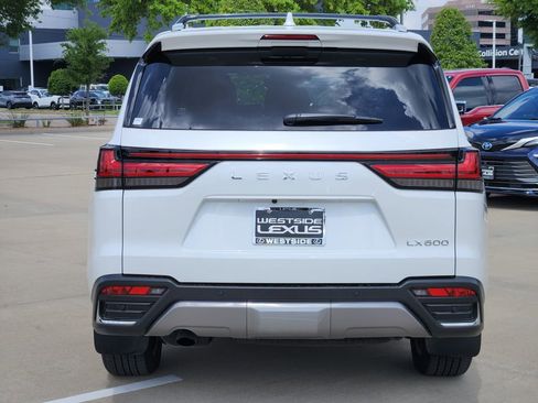 Used 2025 Lexus LX 600 4WD w/ Accessory Package (2T) image 6