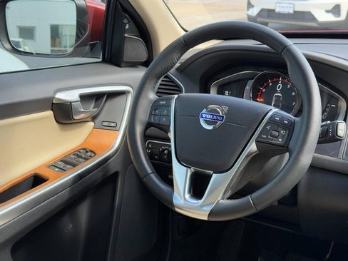 Used 2017 Volvo XC60 T5 Inscription w/ Preferred Option Package image 13