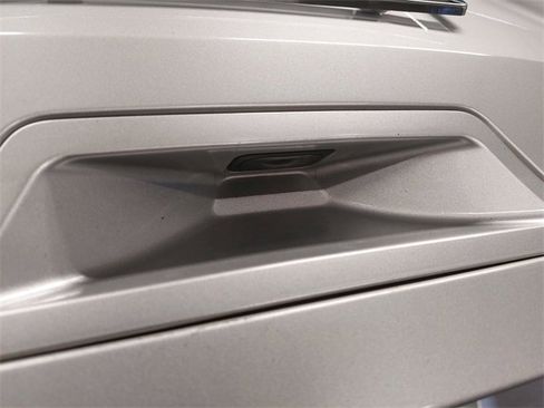 Certified 2019 Ford Explorer XLT w/ Equipment Group 202A image 13